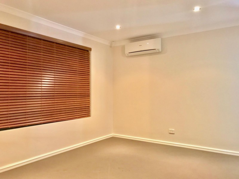 15 Farmaner Parkway, Ellenbrook WA 6069