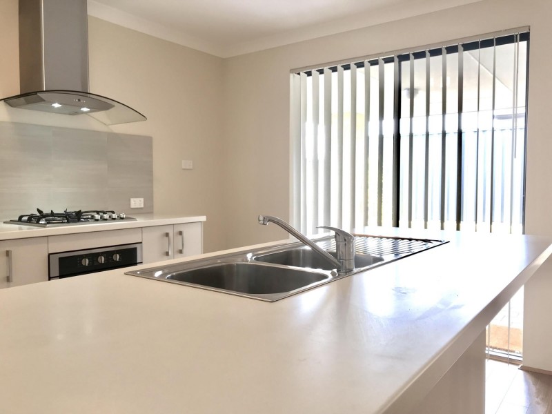 9 Ligado Avenue, Aveley WA 6069