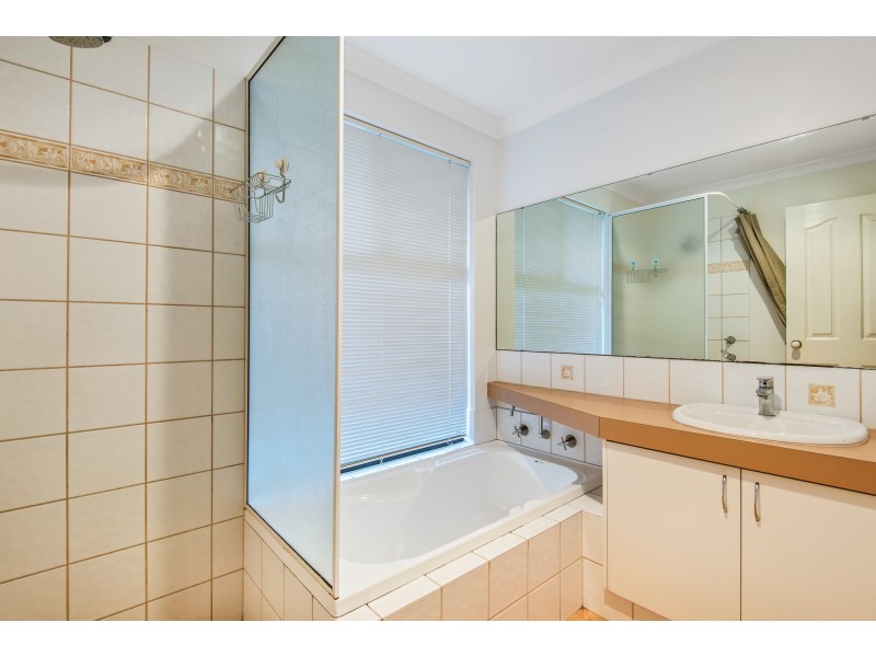 38 Valinco Ave, Ellenbrook WA 6069