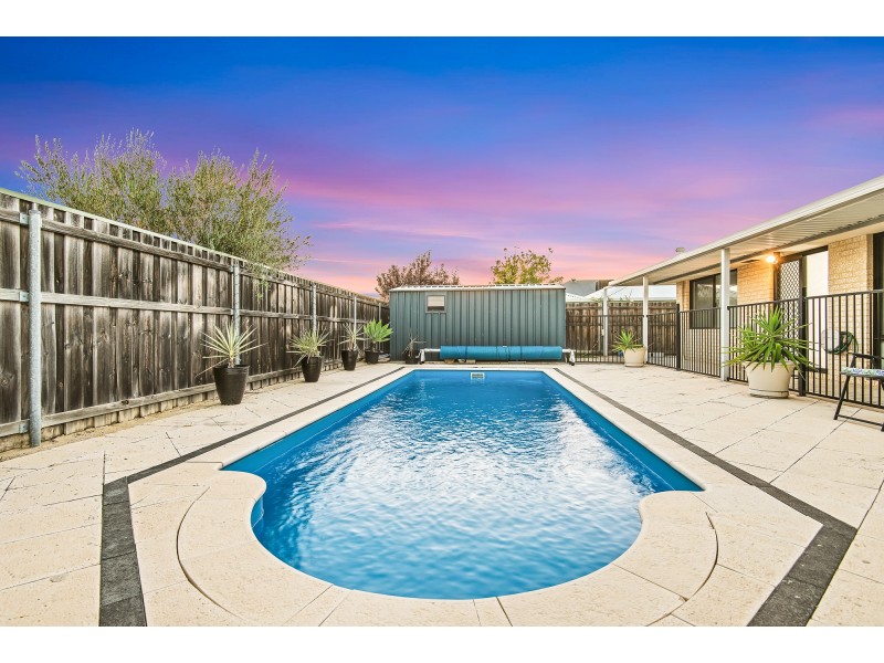 20 Jervis Drive, Ellenbrook WA 6069