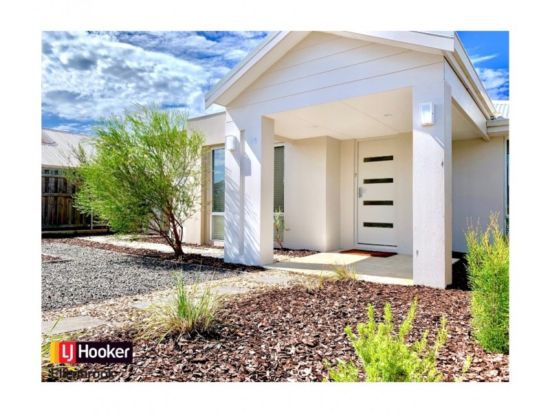 14 Elmridge Parkway, Ellenbrook WA 6069
