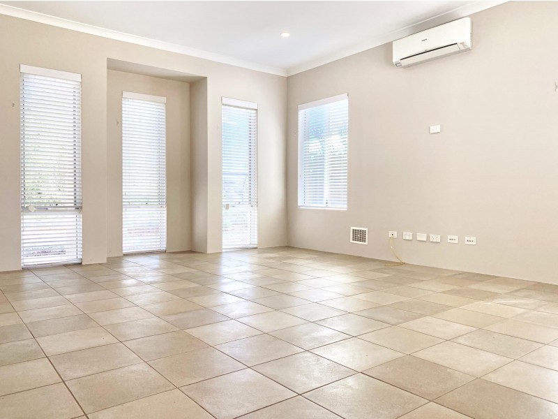 14 Elmridge Parkway, Ellenbrook WA 6069