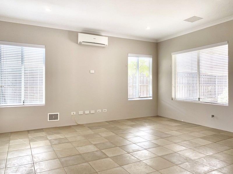 14 Elmridge Parkway, Ellenbrook WA 6069
