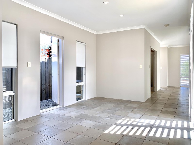 14 Elmridge Parkway, Ellenbrook WA 6069