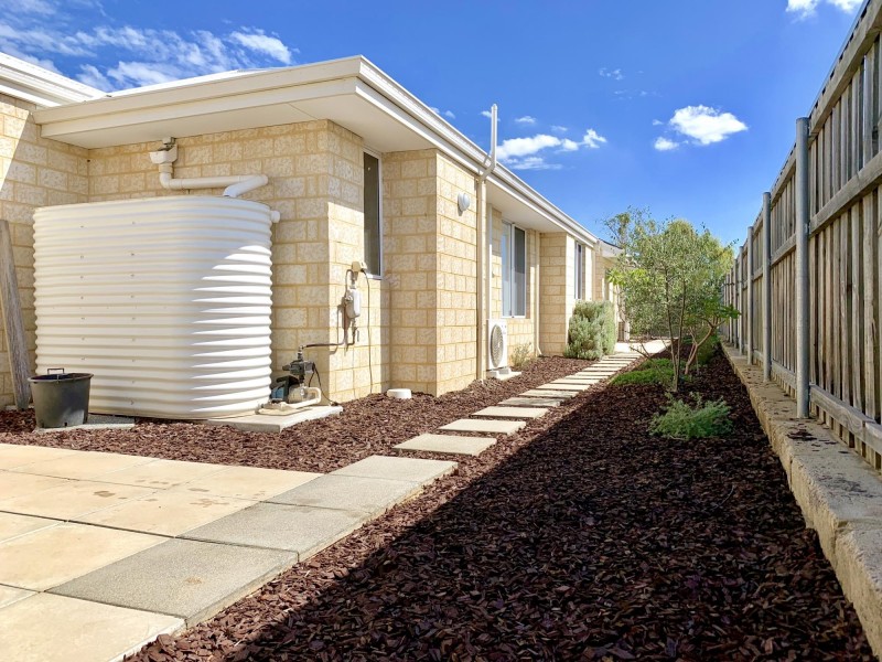 14 Elmridge Parkway, Ellenbrook WA 6069