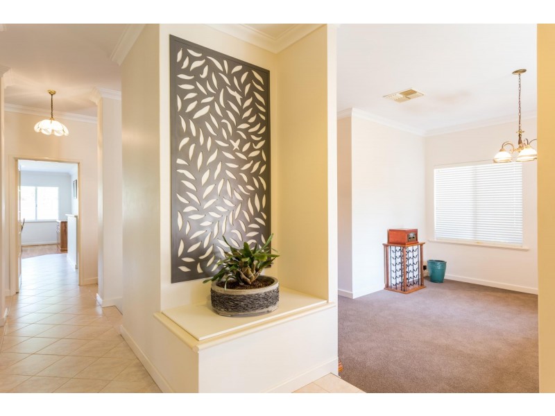 14 Bollinger Close, The Vines WA 6069