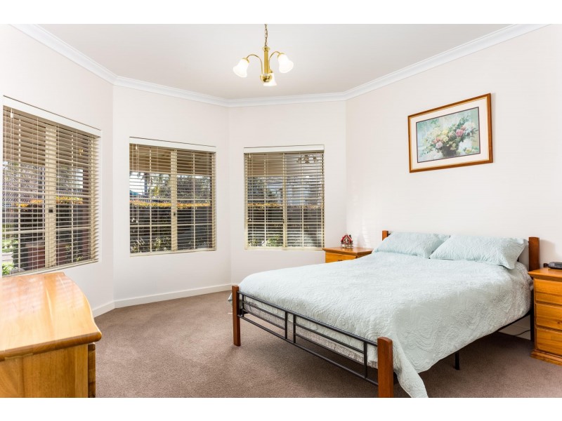 14 Bollinger Close, The Vines WA 6069