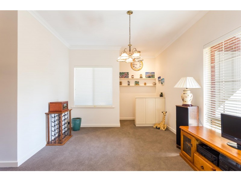 14 Bollinger Close, The Vines WA 6069