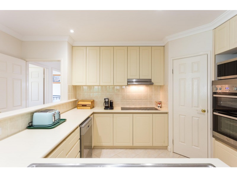 14 Bollinger Close, The Vines WA 6069