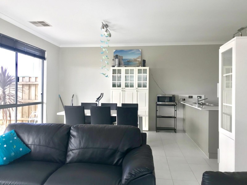 4/59 Ardmore Parade, Ellenbrook WA 6069