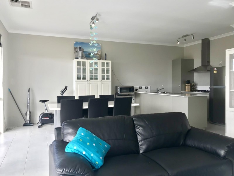4/59 Ardmore Parade, Ellenbrook WA 6069