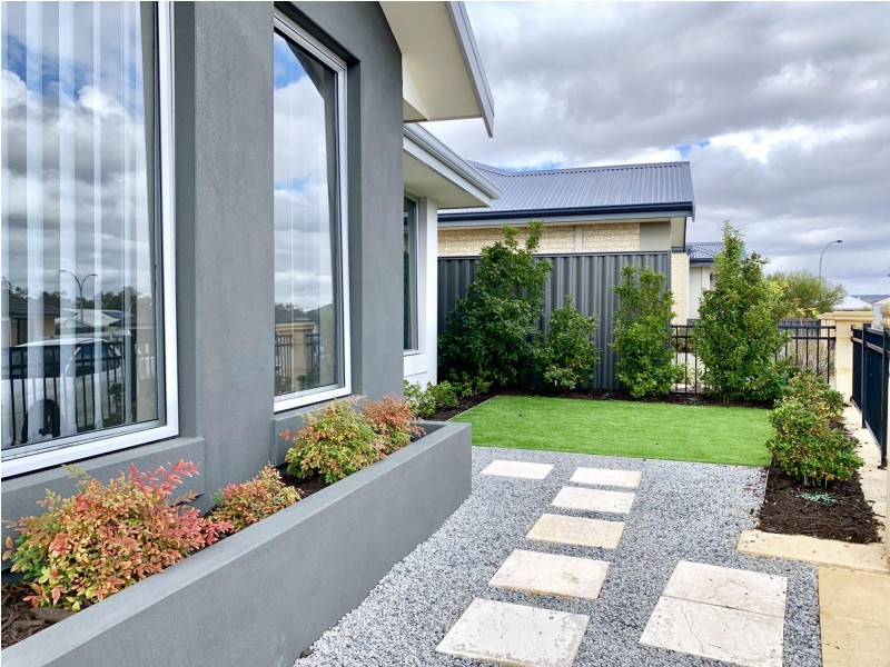 8 Integra Street, Aveley WA 6069