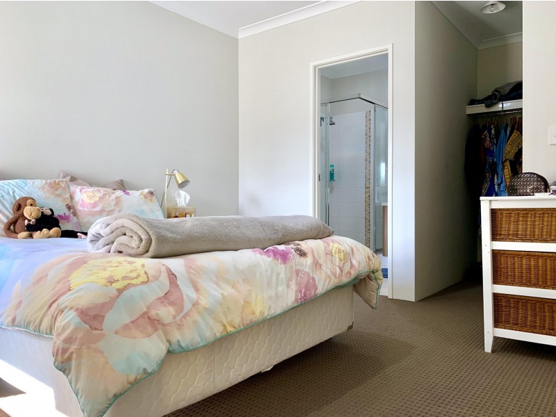 12 Luxhay Parkway, Aveley WA 6069