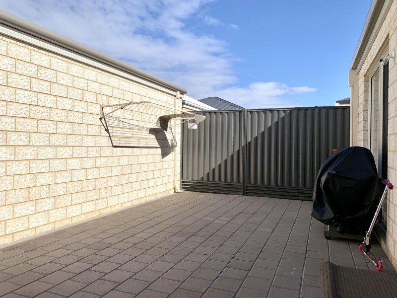 12 Luxhay Parkway, Aveley WA 6069