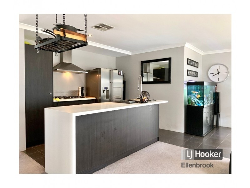 63 Safford Avenue, Aveley WA 6069