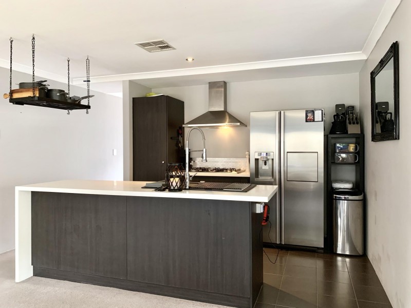 63 Safford Avenue, Aveley WA 6069