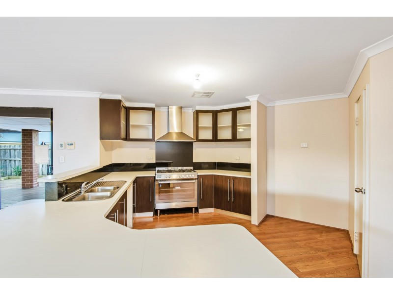 32 Oakhill Heights, Ellenbrook WA 6069