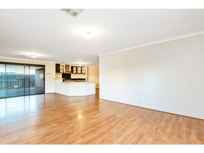 32 Oakhill Heights, Ellenbrook WA 6069