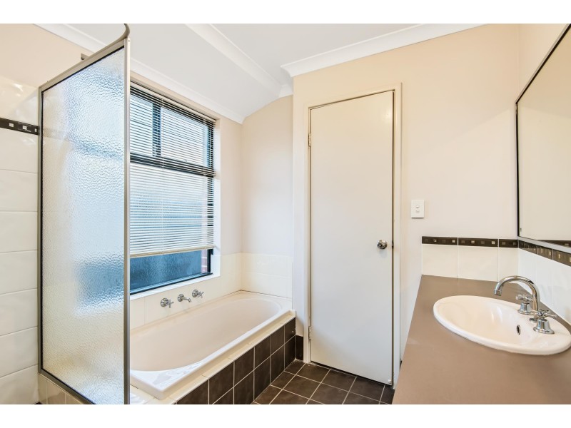 32 Oakhill Heights, Ellenbrook WA 6069