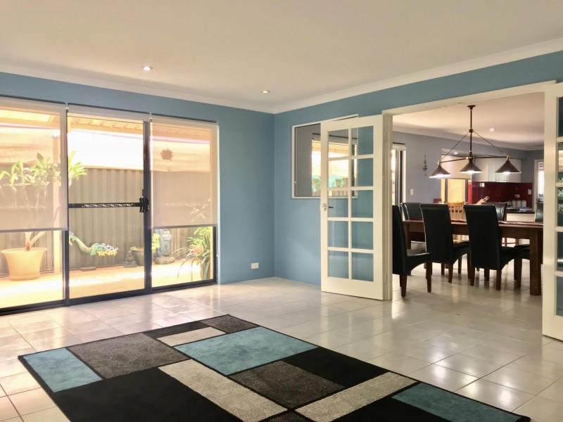 27 Ridley Street, Aveley WA 6069