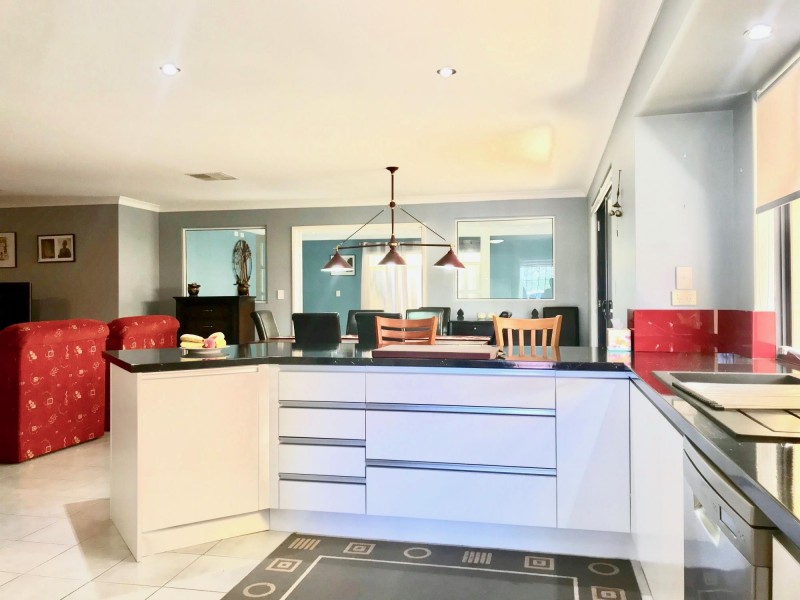 27 Ridley Street, Aveley WA 6069