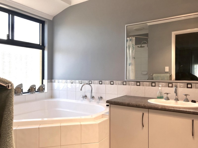 27 Ridley Street, Aveley WA 6069