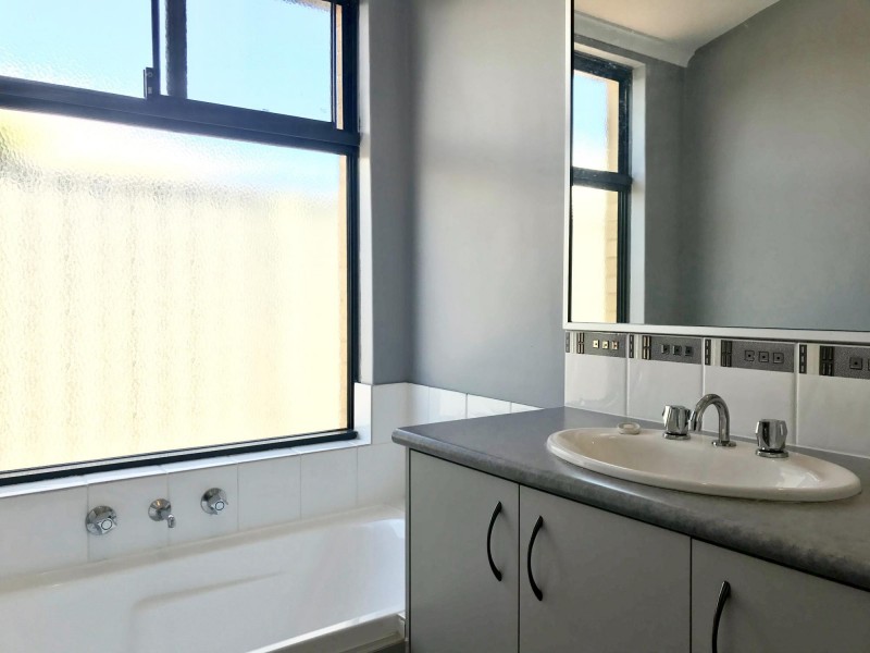 27 Ridley Street, Aveley WA 6069