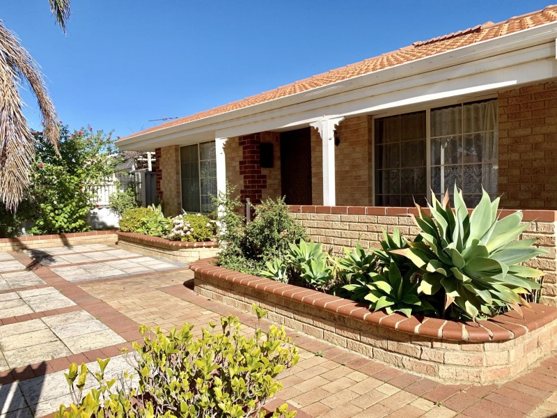 34 Guadalupe Drive, Ballajura WA 6066