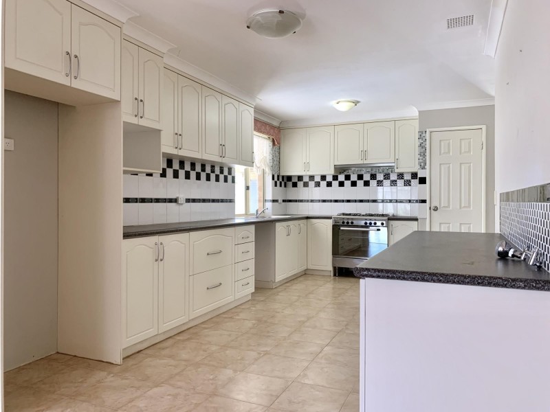 34 Guadalupe Drive, Ballajura WA 6066