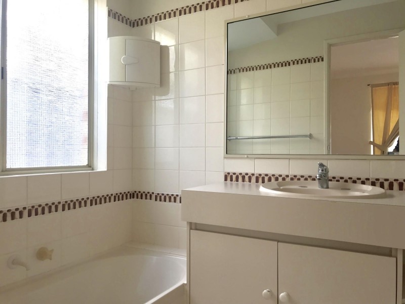 34 Guadalupe Drive, Ballajura WA 6066