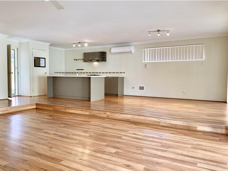 8 Leedon Drive, Ellenbrook WA 6069