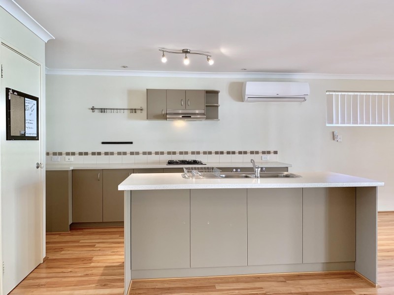 8 Leedon Drive, Ellenbrook WA 6069