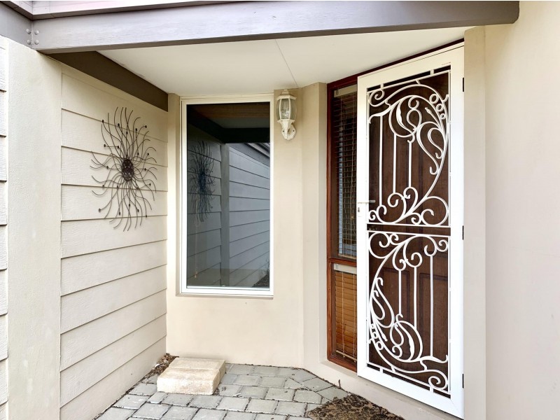 8 Leedon Drive, Ellenbrook WA 6069