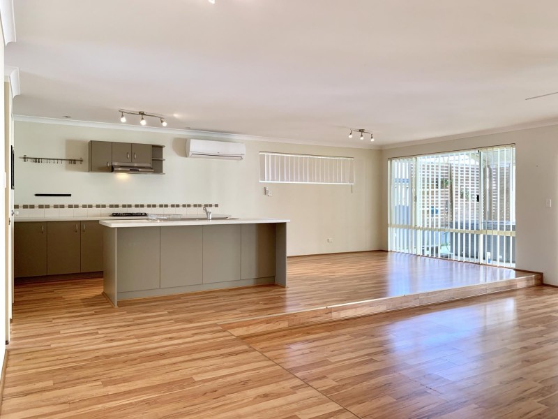 8 Leedon Drive, Ellenbrook WA 6069