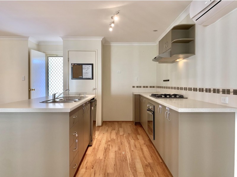 8 Leedon Drive, Ellenbrook WA 6069