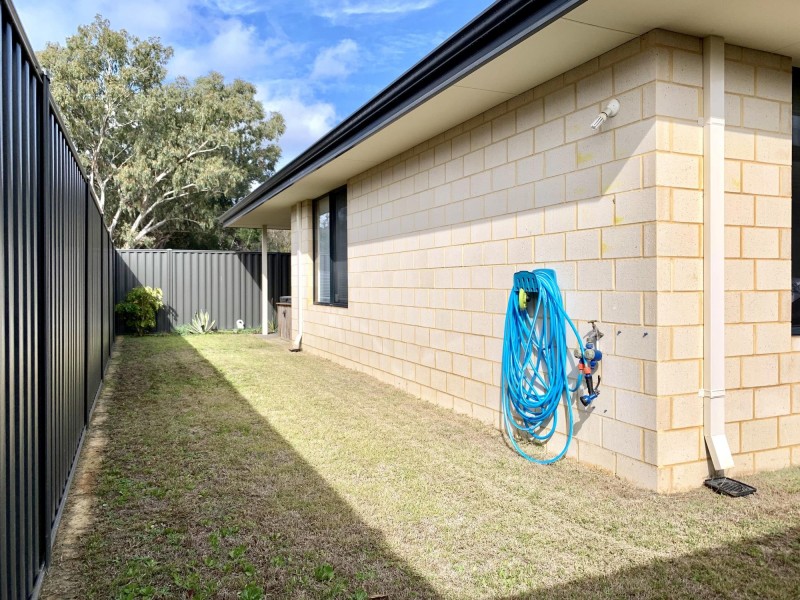 2 Gailey Way, Aveley WA 6069