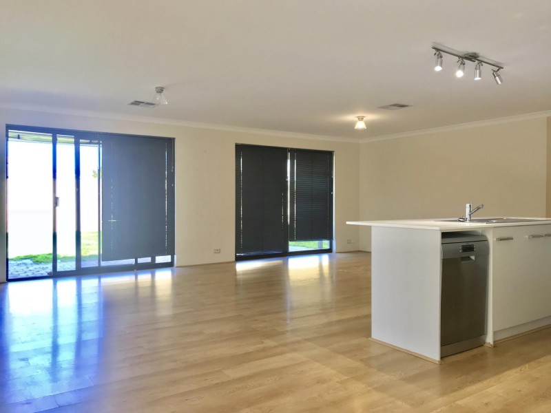 54 Farmaner Parkway, Ellenbrook WA 6069