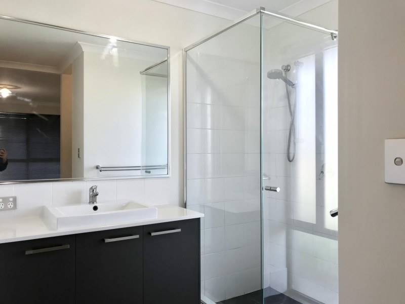 54 Farmaner Parkway, Ellenbrook WA 6069
