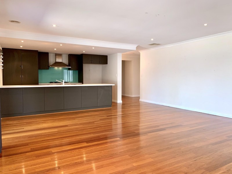 6 Dowlan Way, Ellenbrook WA 6069