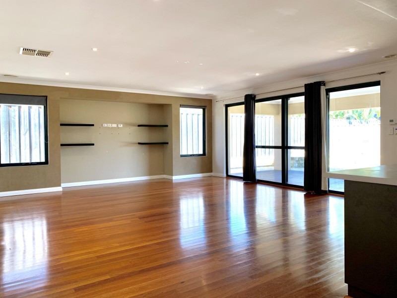 6 Dowlan Way, Ellenbrook WA 6069