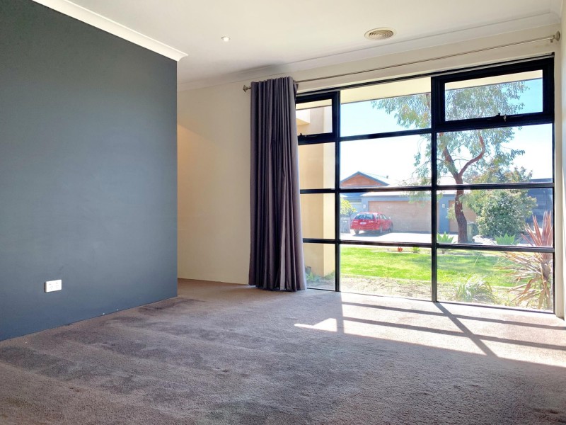 6 Dowlan Way, Ellenbrook WA 6069
