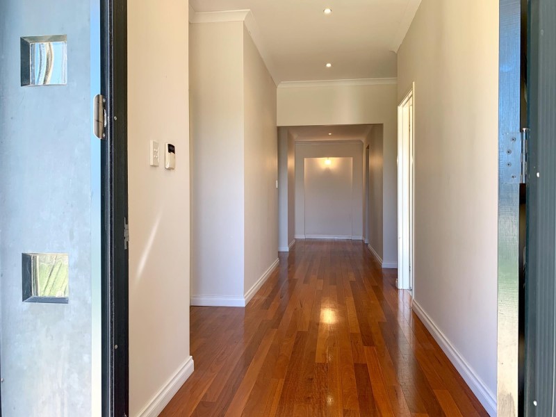 6 Dowlan Way, Ellenbrook WA 6069