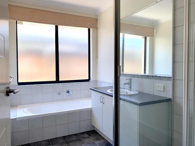 6 Dowlan Way, Ellenbrook WA 6069