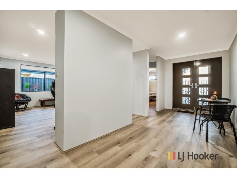 10 Kirkley Pass, Aveley WA 6069