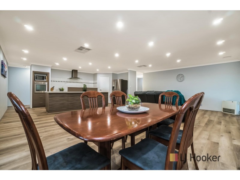 10 Kirkley Pass, Aveley WA 6069