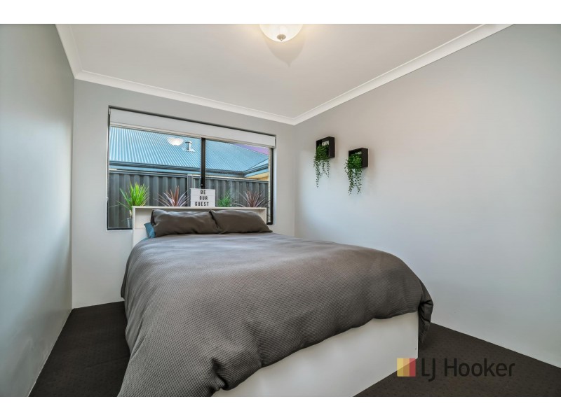 10 Kirkley Pass, Aveley WA 6069