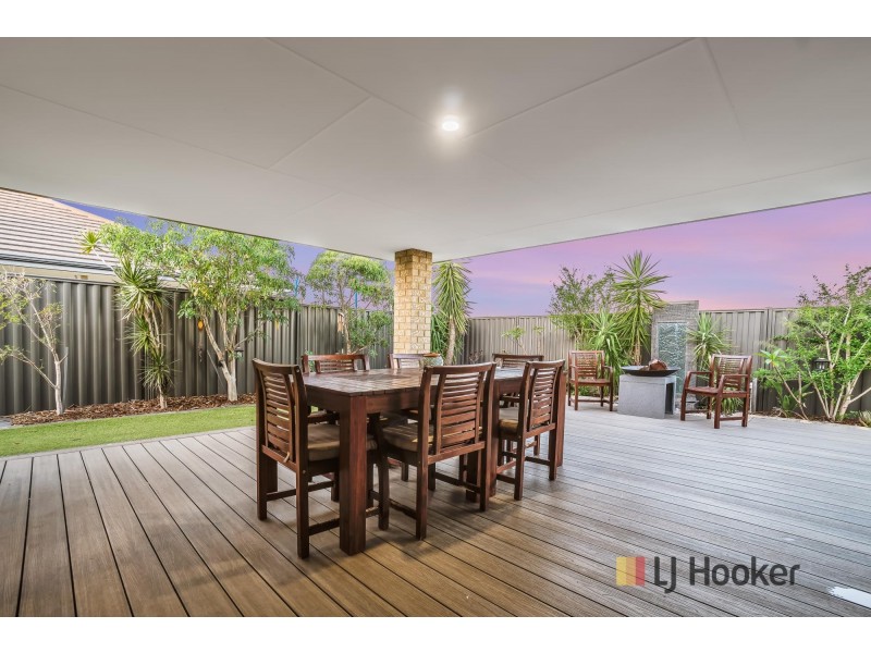 10 Kirkley Pass, Aveley WA 6069