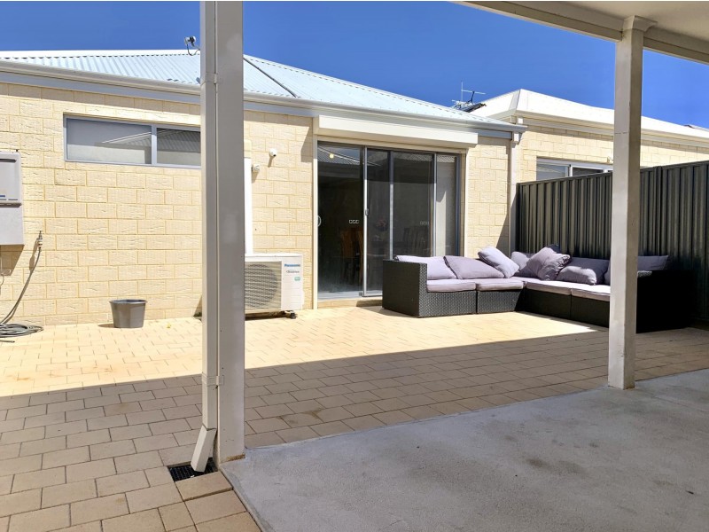 11 Peahen Street, Aveley WA 6069