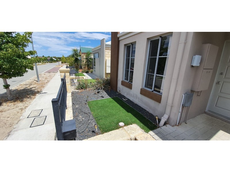 27 Cochrane Loop, Aveley WA 6069