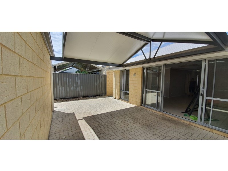 27 Cochrane Loop, Aveley WA 6069